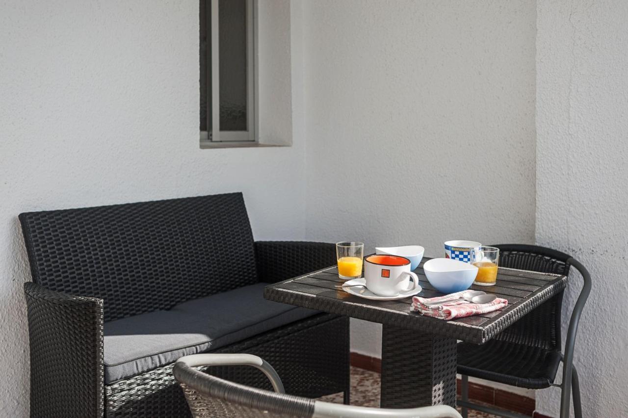 Apartamento Junto A La Playa En El Centro 科尼尔-德拉弗龙特拉 外观 照片